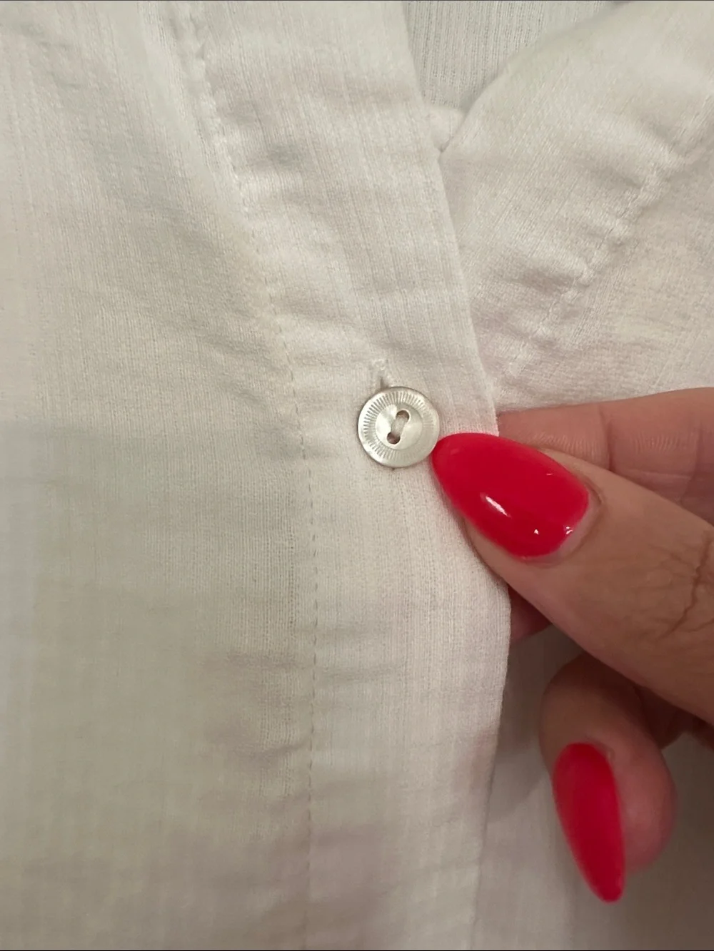 Eileen Fisher White Cotton Sleeveless Button-Down Top - Picture 4 of 6